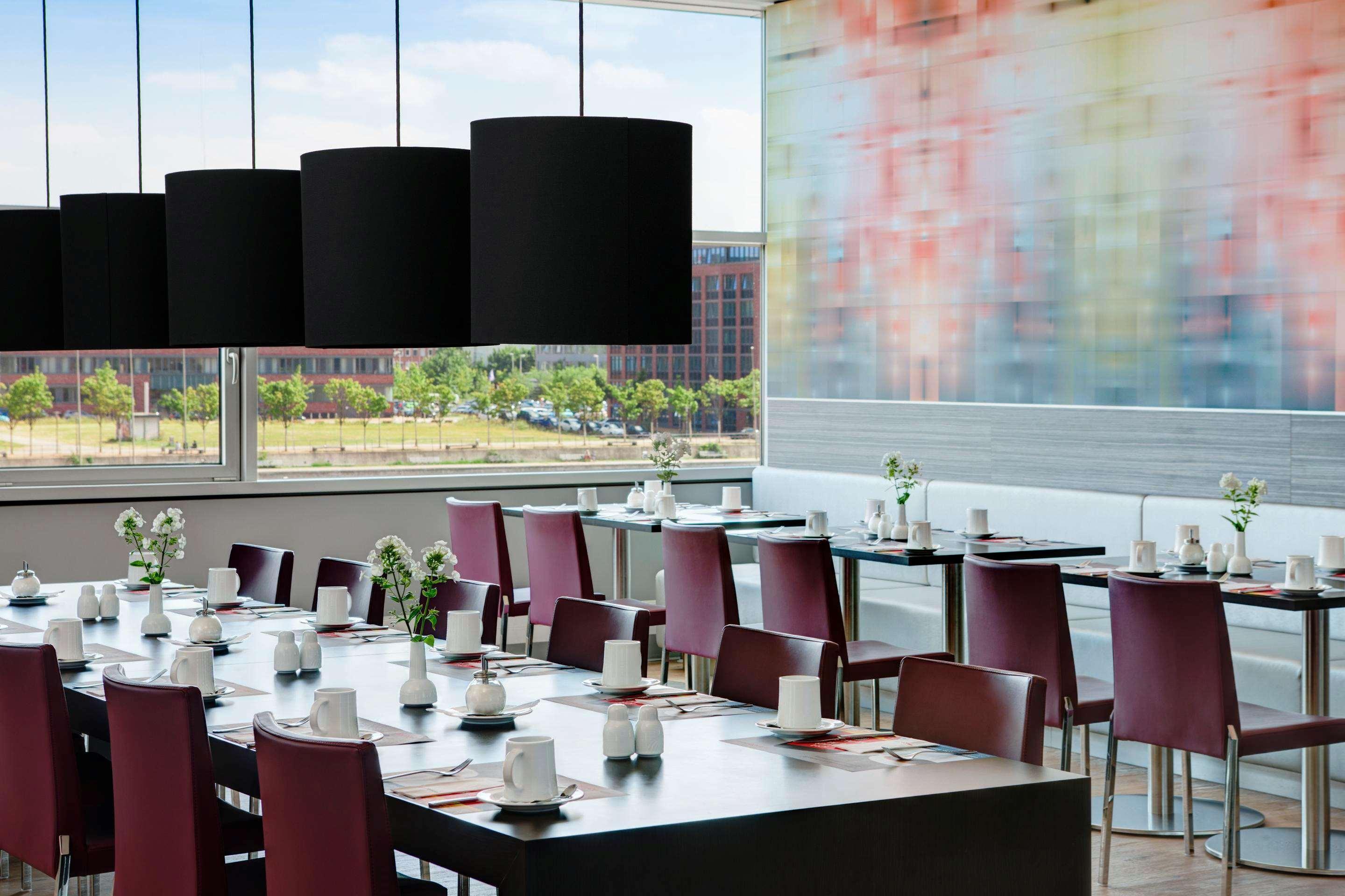 Intercityhotel Kiel Bagian luar foto