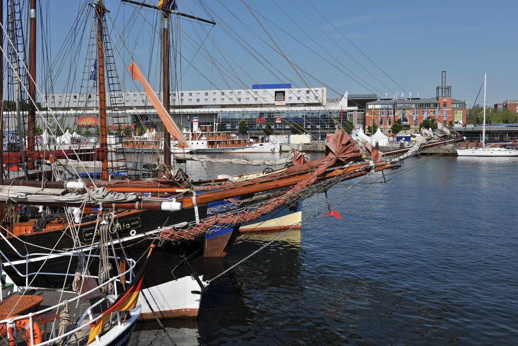 Intercityhotel Kiel Bagian luar foto